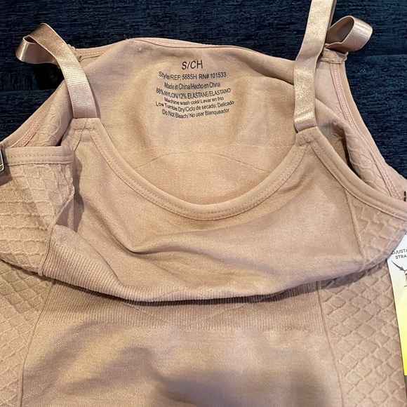 NWT FleX Seamless Control Romper.          Size SMALL. - Picture 2 of 4